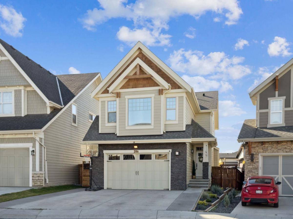 MLS #A2272397 image #0