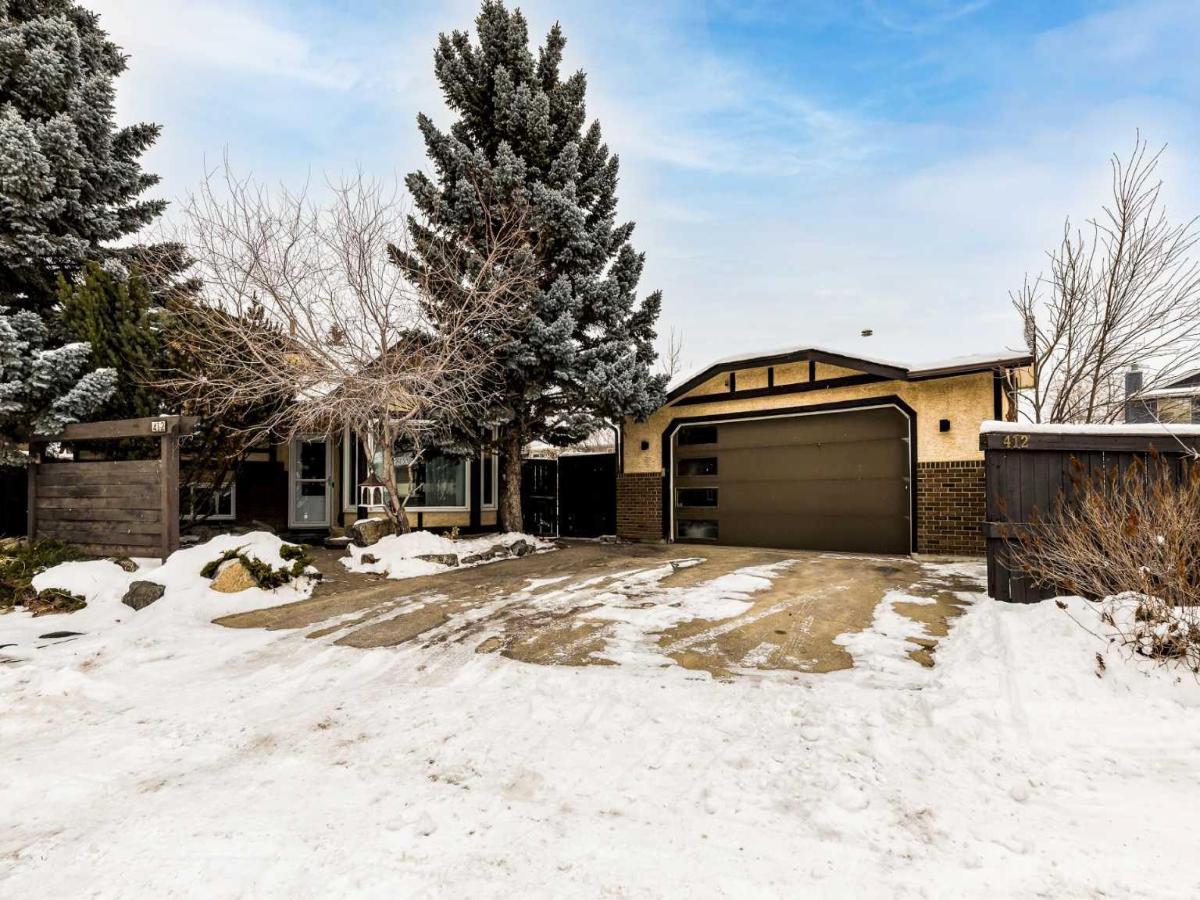 412 Mckerrell Place SE Calgary AB T2Z1P2 MLS #A2274082 MLS #A2274082 image #0