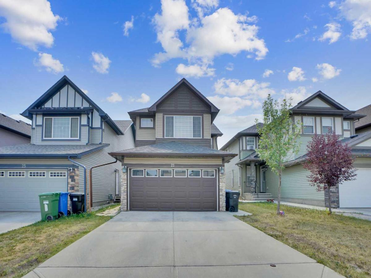 21 Saddlelake Gardens NE Calgary AB T3J 0R6 MLS #A2274813 MLS #A2274813 image #0