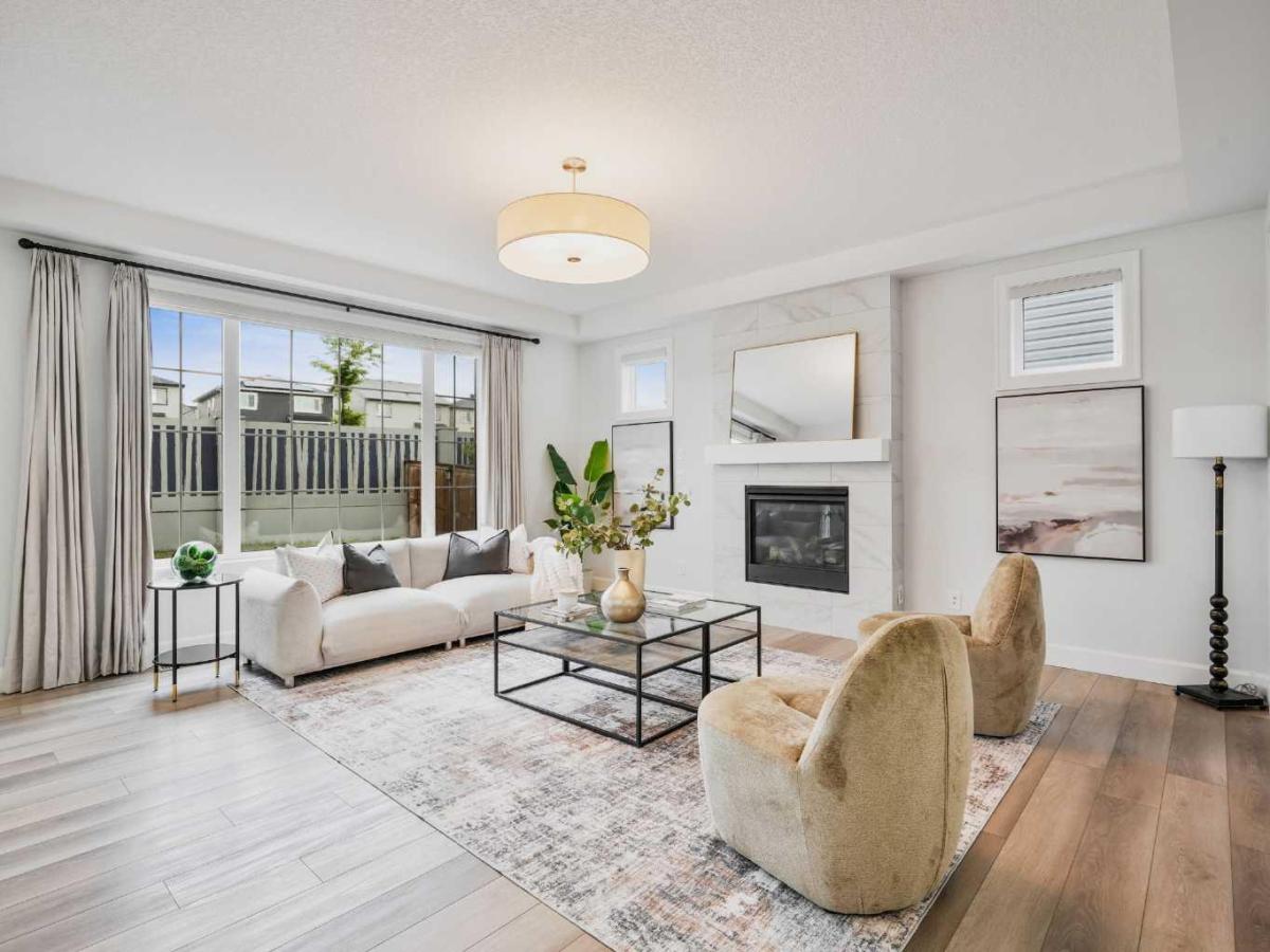 132 Carrington Close NW Calgary AB T3P 1P8 MLS #A2275195 MLS #A2275195 image #0