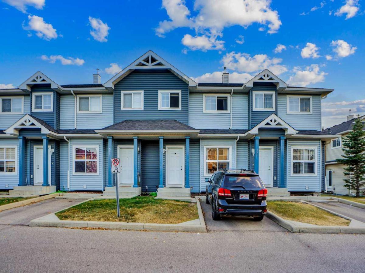 353, 111 Tarawood Lane NE Calgary AB T3J0C1 MLS #A2276261 MLS #A2276261 image #0