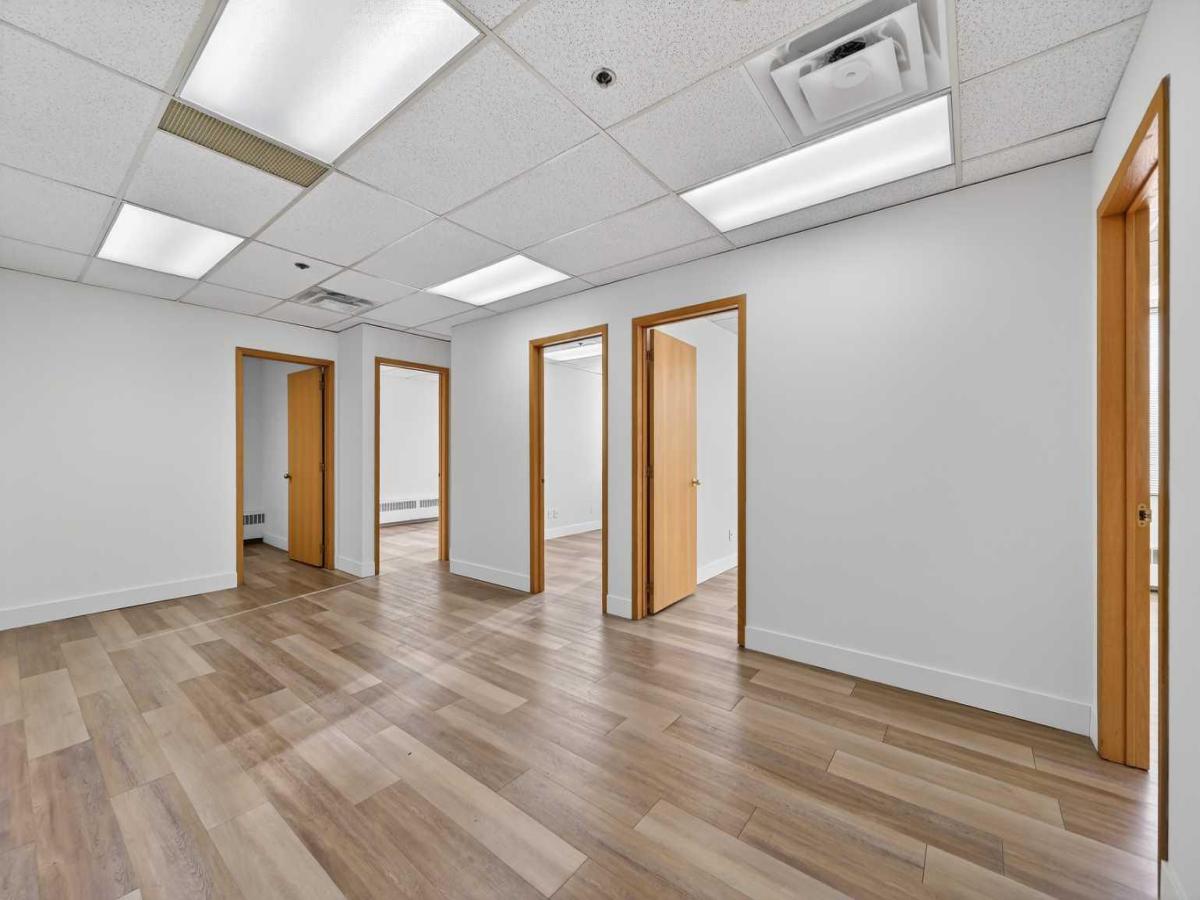 306, 1109 17 Avenue SW Calgary AB T2T 0B4 | MLS #A2290115 MLS #A2290115 image #0