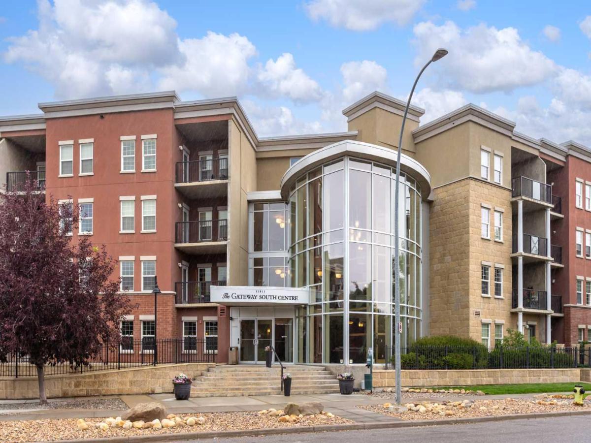 1617, 11811 Lake Fraser Drive SE Calgary AB T2J 7J4 | MLS #A2290968 MLS #A2290968 image #0