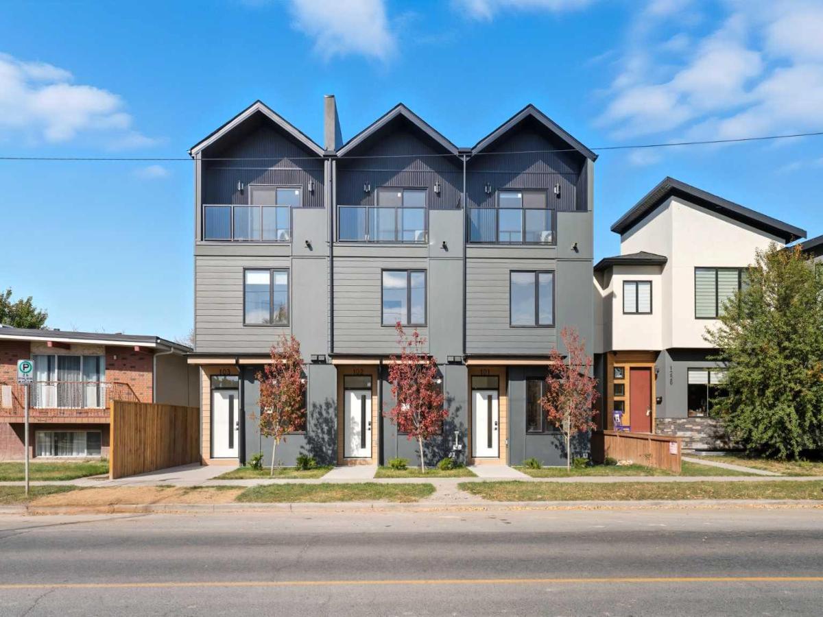 Capitol Hill MLS #A2300913 image #0