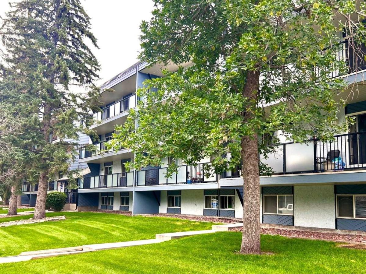307, 617 56 Avenue SW Calgary AB T2V 0G9 | MLS #A2304257 MLS #A2304257 image #0