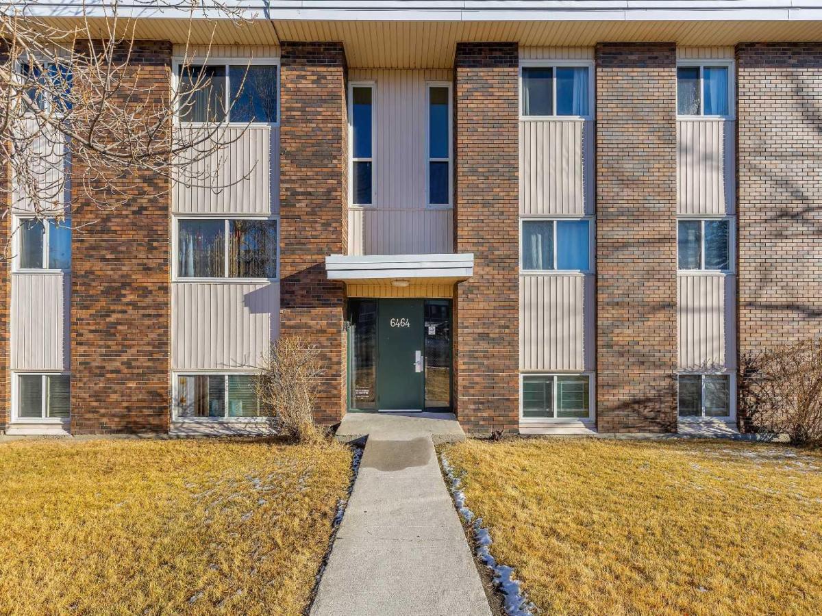 301, 6464 Travois Crescent NW Calgary AB T2K 3S9 | MLS #A2307600 MLS #A2307600 image #0