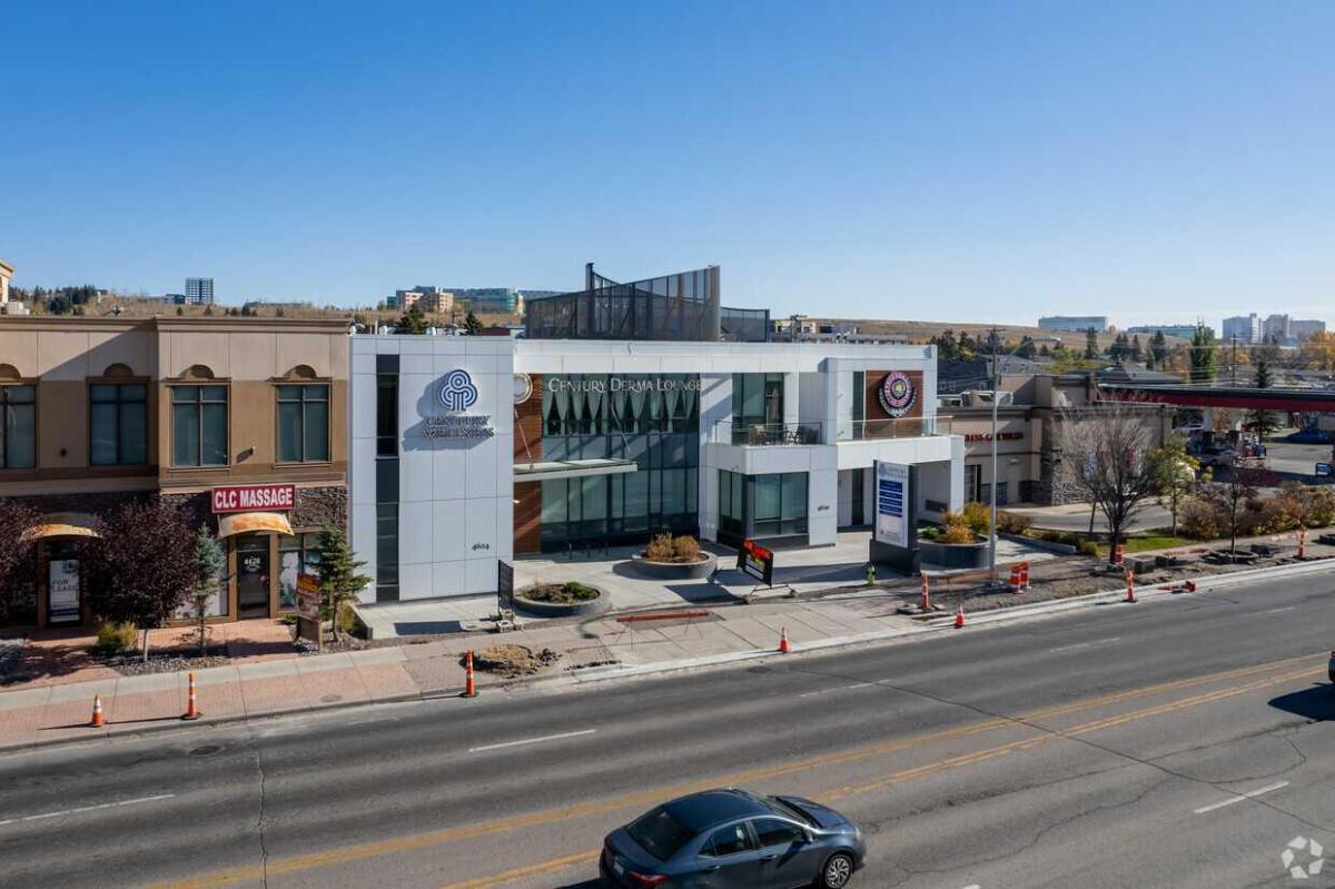Space C, 4624 16 Avenue NW Calgary AB T3B1J1 | MLS #A2310212 MLS #A2310212 image #0