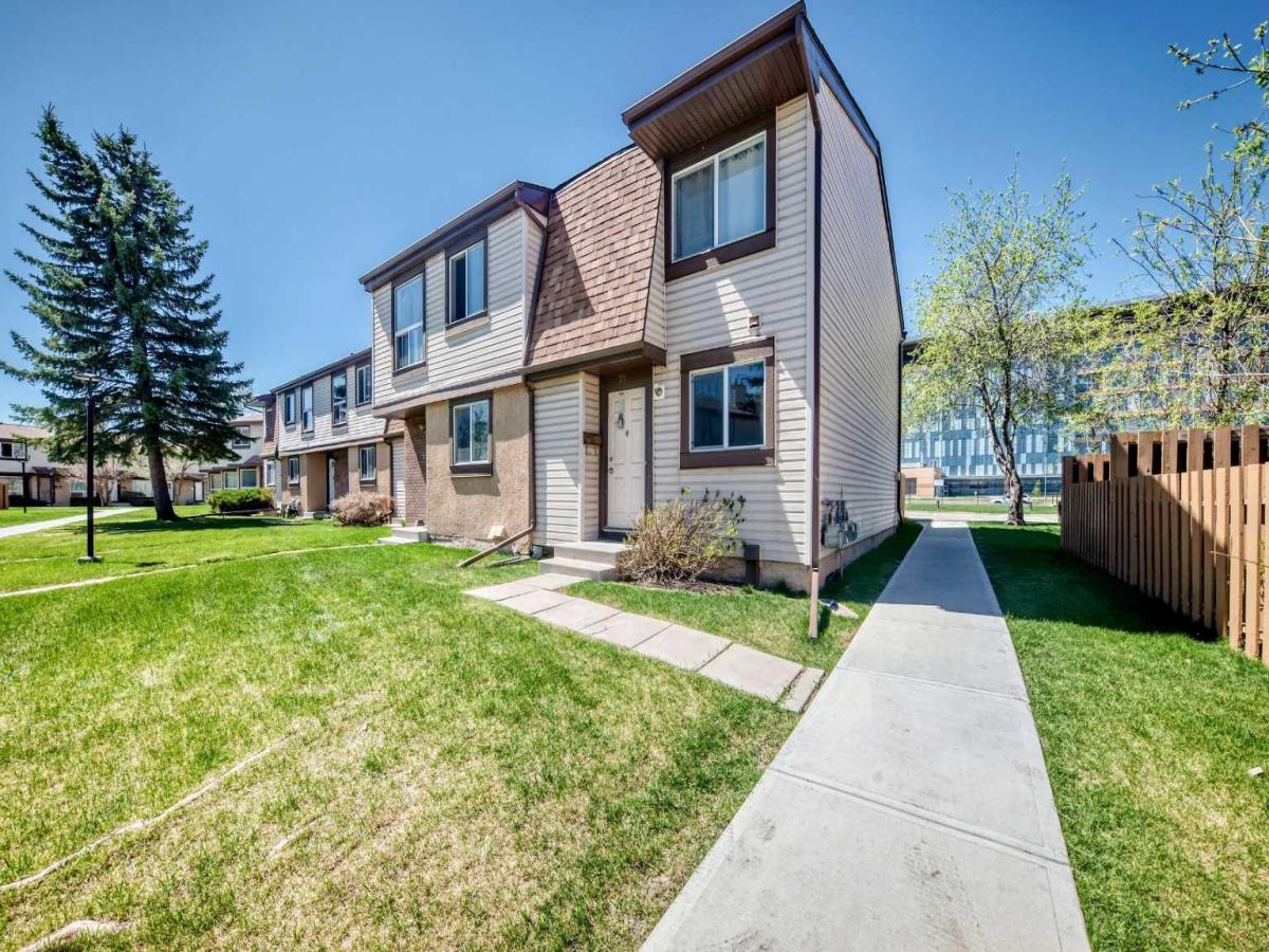 38, 2727 Rundleson Road NE Calgary AB T1Y 3Z3 | MLS #A2310346 MLS #A2310346 image #0