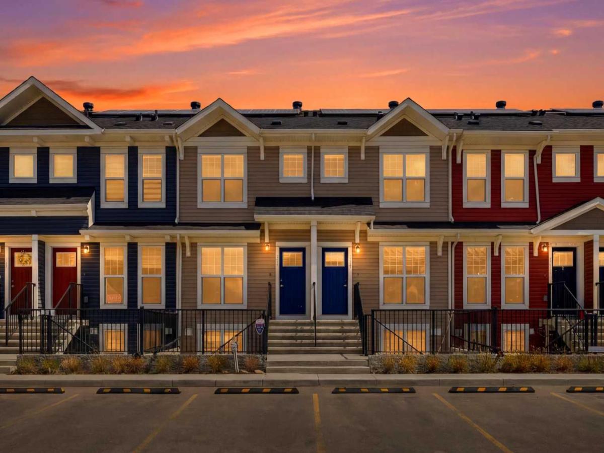 1322, 7451 Falconridge Boulevard NE Calgary AB T3J0Z8 | MLS #A2311561 MLS #A2311561 image #0
