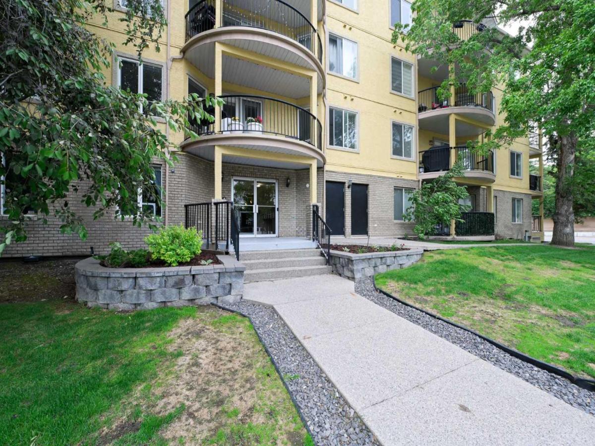 306, 735 56 Avenue SW Calgary AB T2V 0G9 | MLS #A2313372 MLS #A2313372 image #0