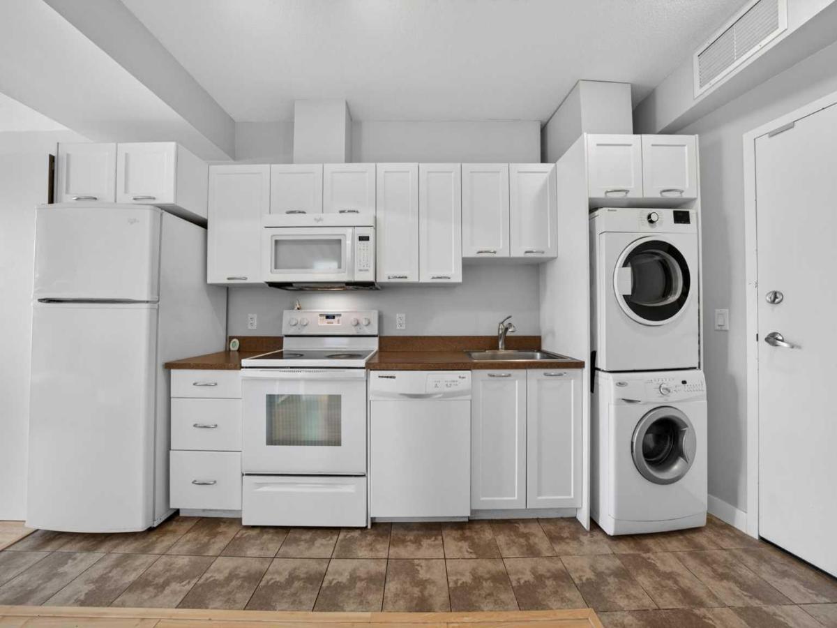306, 3830 Brentwood Road NW Calgary AB T2L 1K8 | MLS #A2313488 MLS #A2313488 image #0