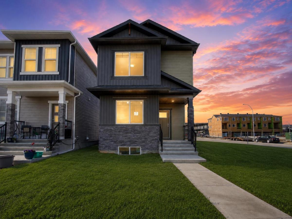 160 Belvedere Park SE Calgary AB T2A 7G8 | MLS #A2318165 MLS #A2318165 image #0