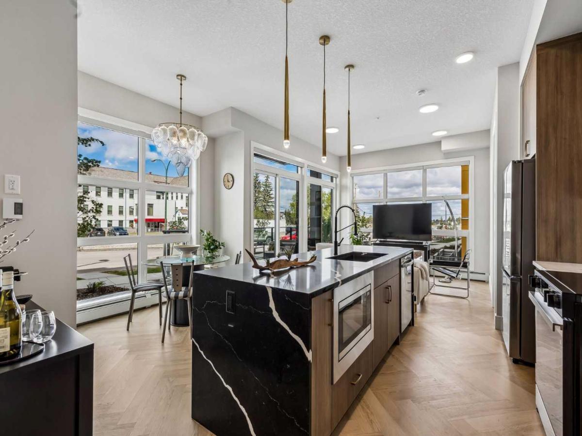 103, 330 Dieppe Drive SW Calgary AB T3E 2L4 | MLS #A2319958 MLS #A2319958 image #0