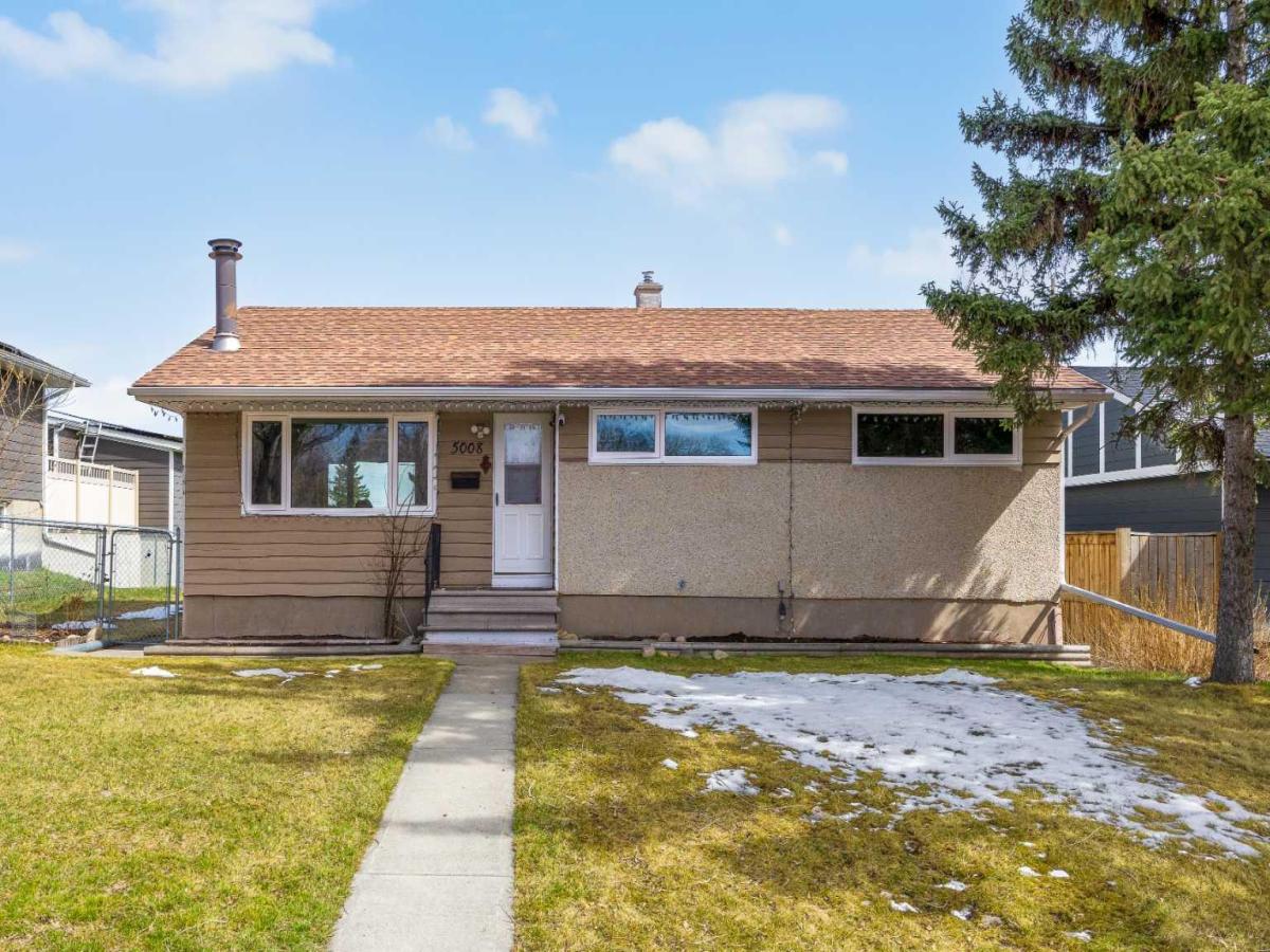 5008 2 Street NW Calgary AB t2k0z3 | MLS #A2321273 MLS #A2321273 image #0