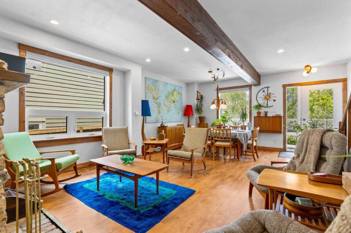 726 Memorial Drive NW Calgary AB T2N 3C7 | MLS #A2322864 MLS #A2322864 image #0
