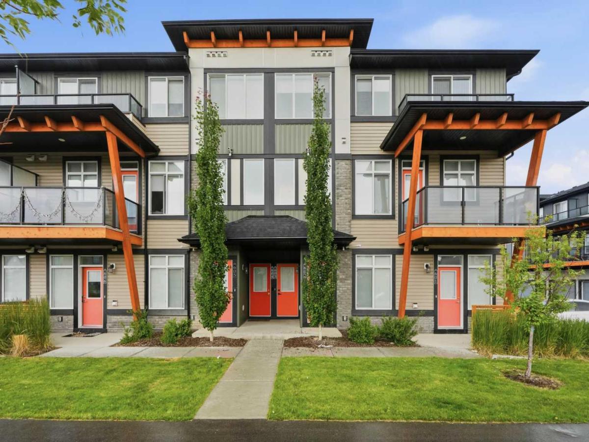 603, 10060 46 Street NE Calgary AB T3J 2H8 | MLS #A2323174 MLS #A2323174 image #0