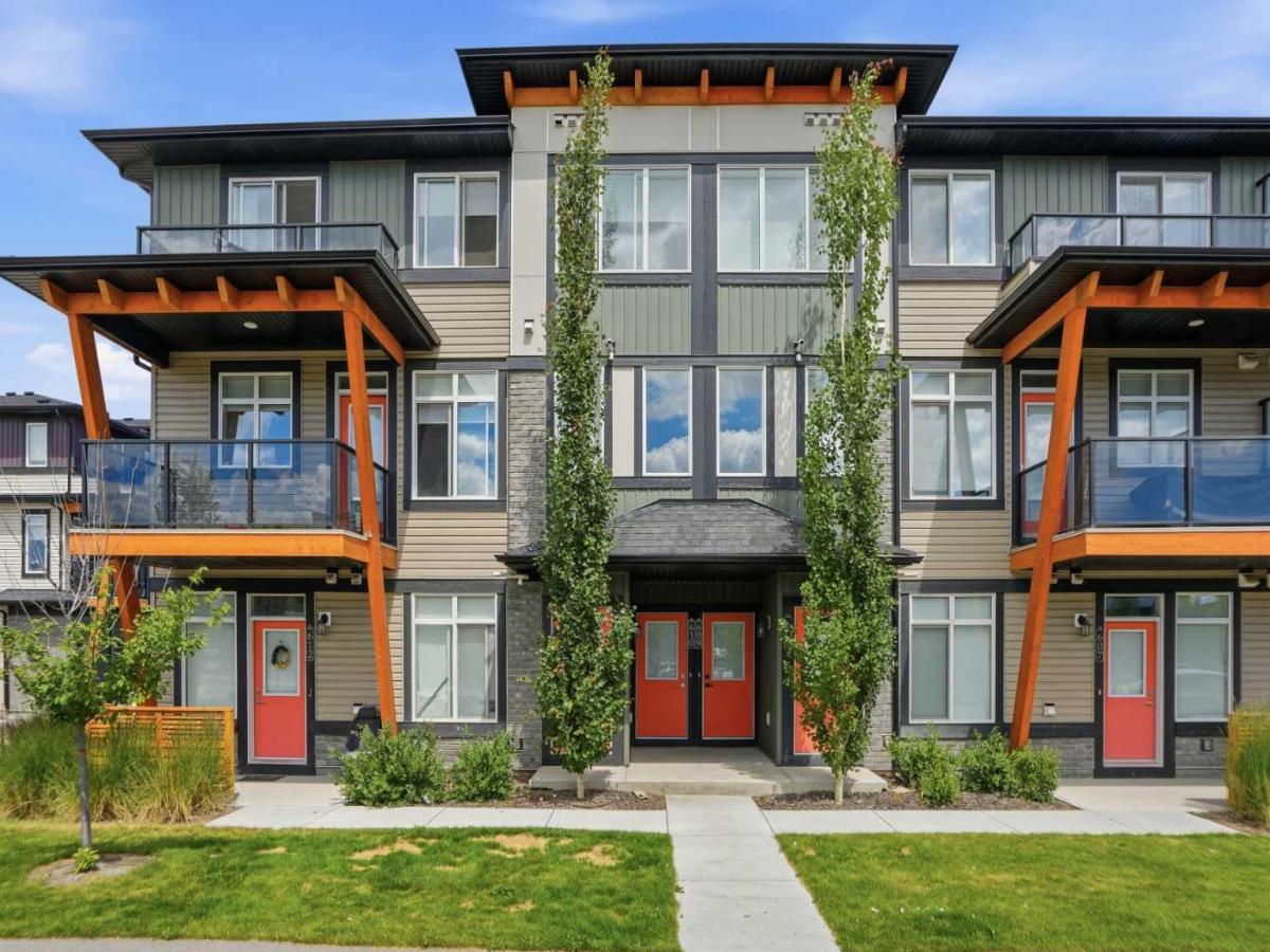 610, 10060 46 Street NE Calgary AB T3J 2H8 | MLS #A2323214 MLS #A2323214 image #0