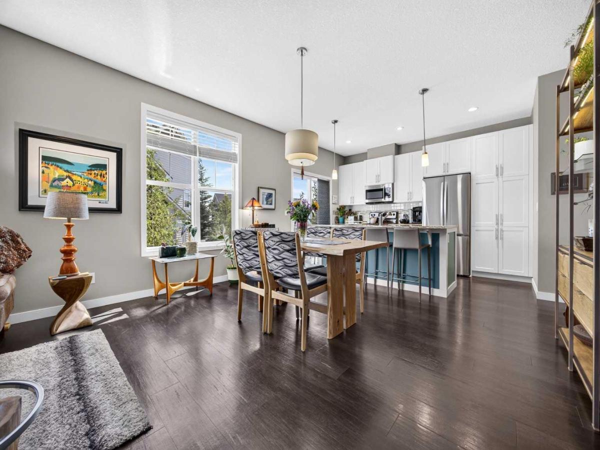 905, 881 Sage Valley Boulevard NW Calgary AB T3R 0R3 | MLS #A2324320 MLS #A2324320 image #0