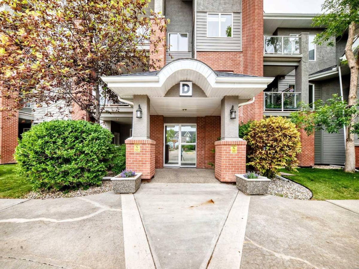 161, 15 Everstone Drive SW Calgary AB T2Y 5B5 | MLS #A2325045 MLS #A2325045 image #0