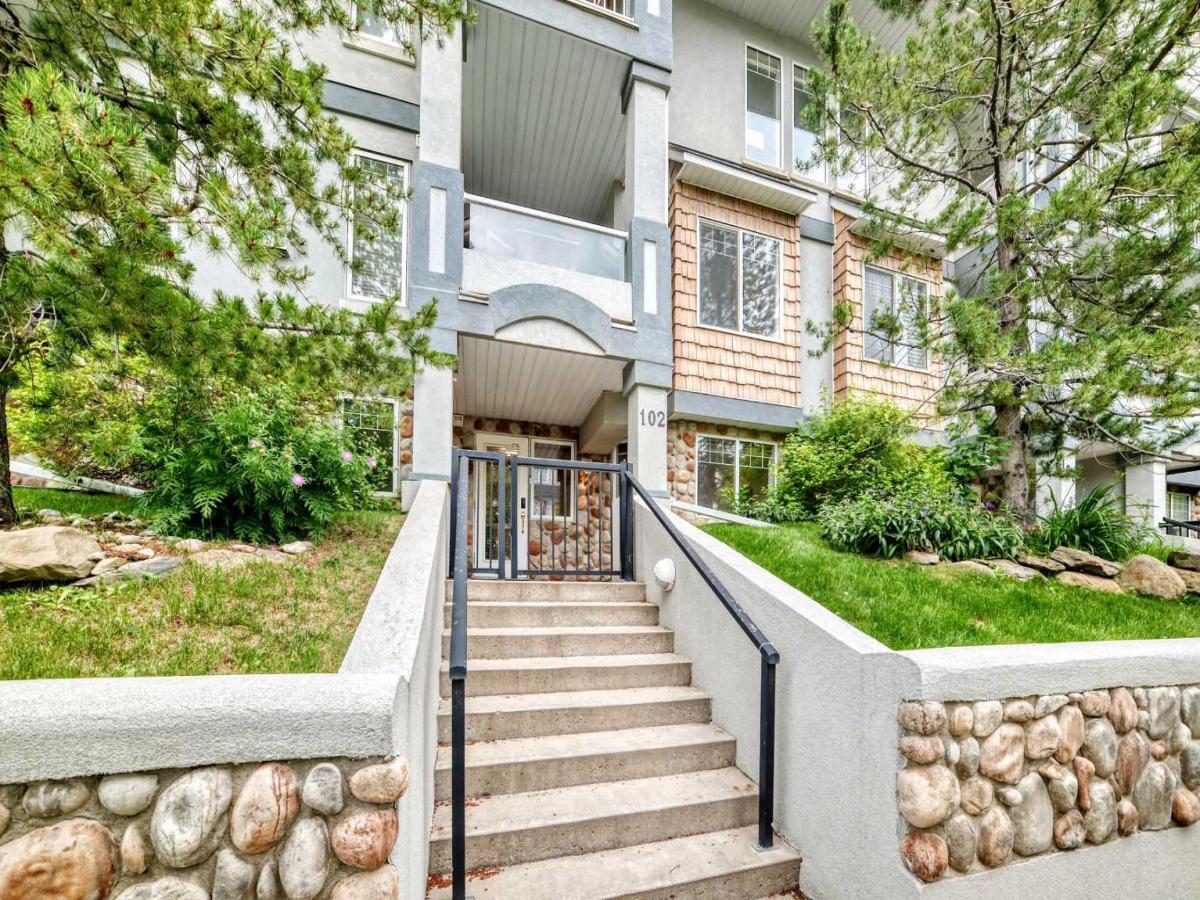 102, 2422 Erlton Street SW Calgary AB T2S 3B6 | MLS #A2325568 MLS #A2325568 image #0