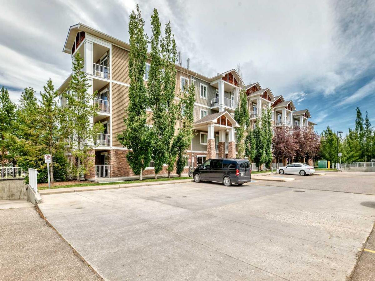 106, 304 Cranberry Park SE Calgary AB T3M 1W2 | MLS #A2327857 MLS #A2327857 image #0