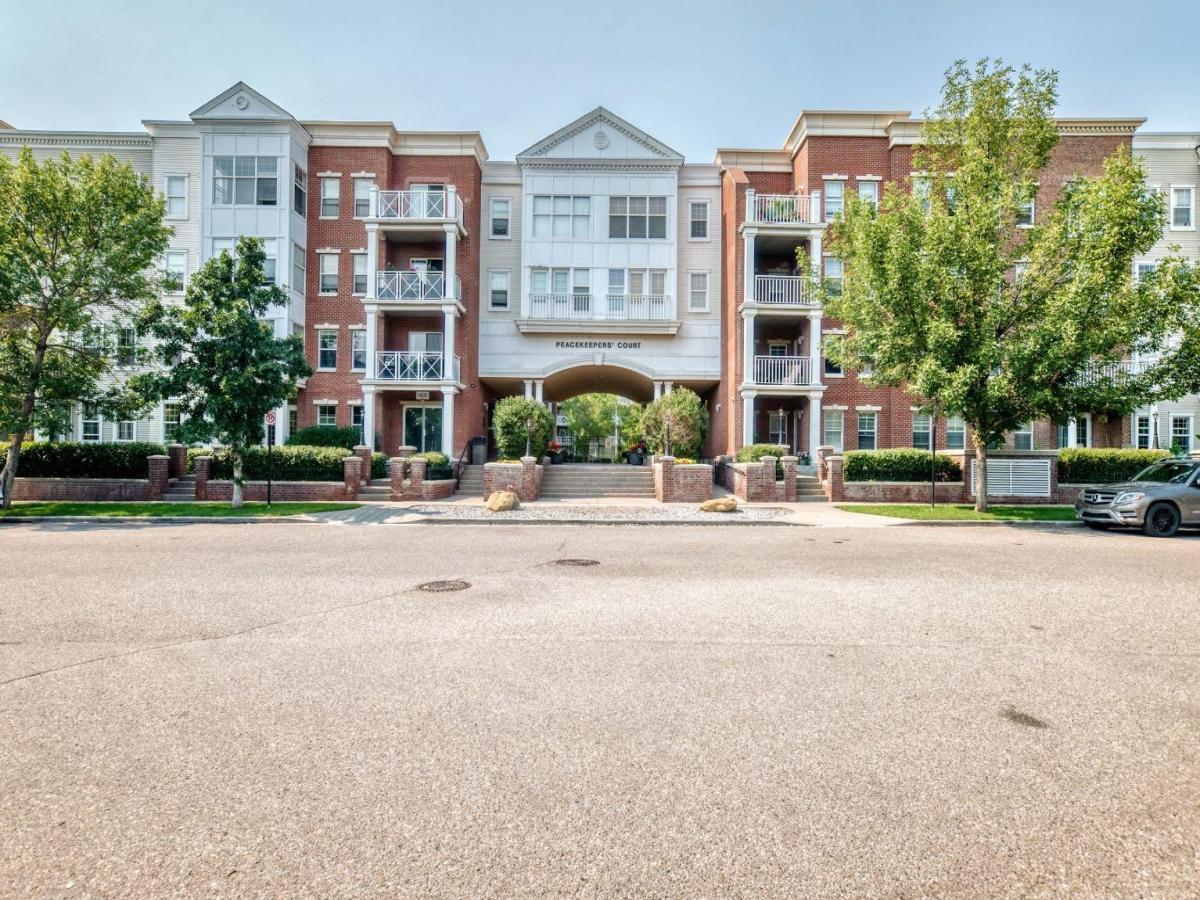 1212, 5605 Henwood Street SW Calgary AB T3E 7R2 | MLS #A2329041 MLS #A2329041 image #0