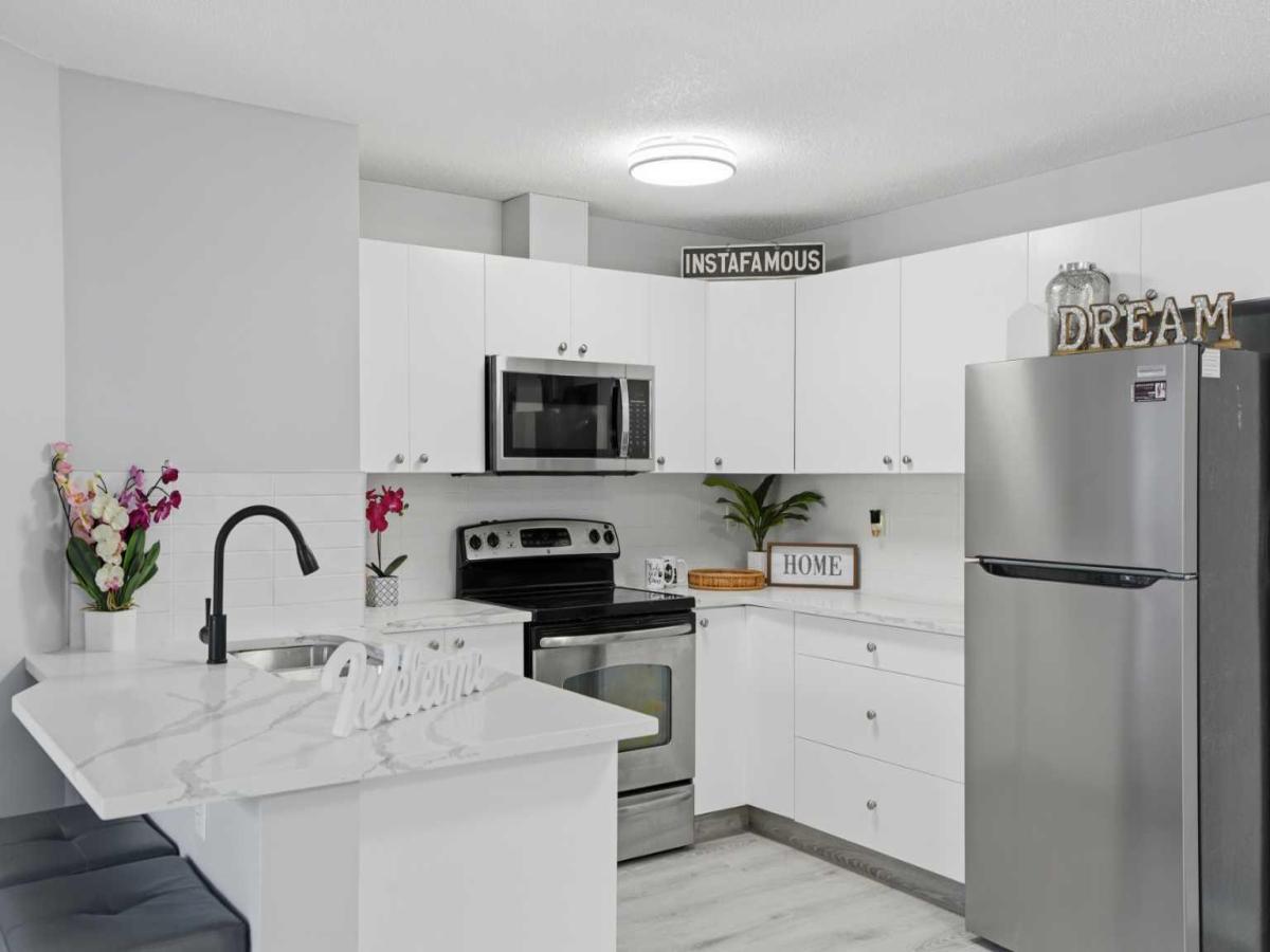 5205, 16969 24 Street SW Calgary AB T2Y 0J8 | MLS #A2330102 MLS #A2330102 image #0