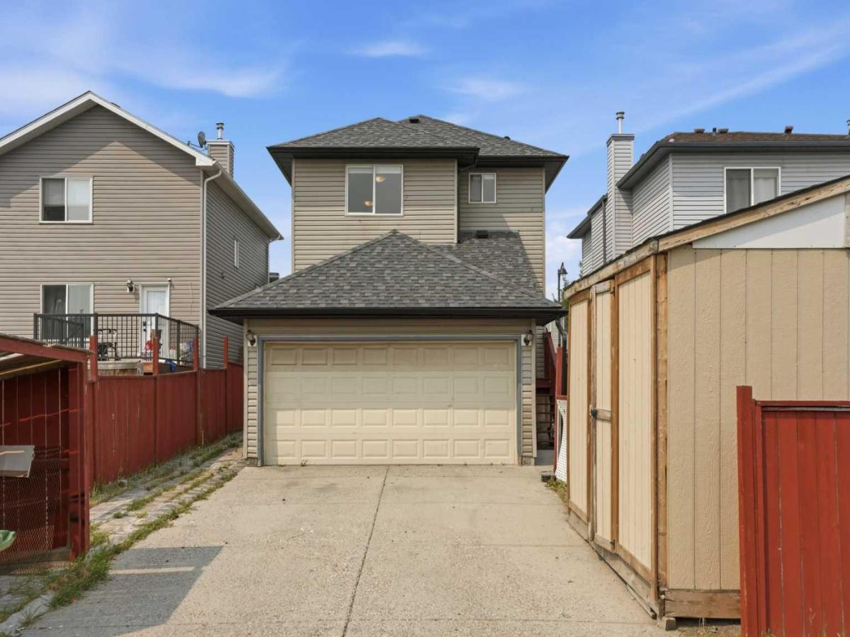 289 Taralake Terrace NE Calgary AB T3J 0A1 | MLS #A2330826 MLS #A2330826 image #0