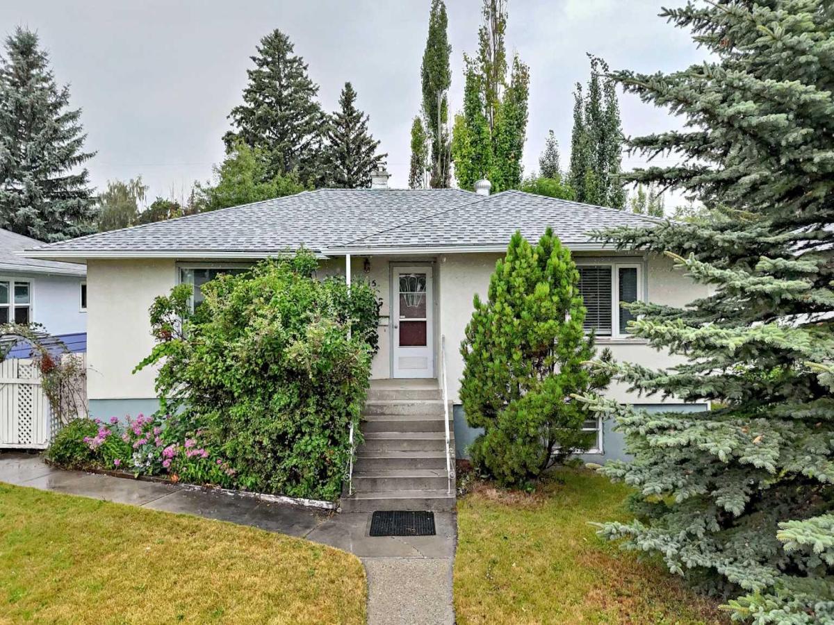 1315 19 Street NW Calgary AB T2N 2K1 | MLS #A2330860 MLS #A2330860 image #0