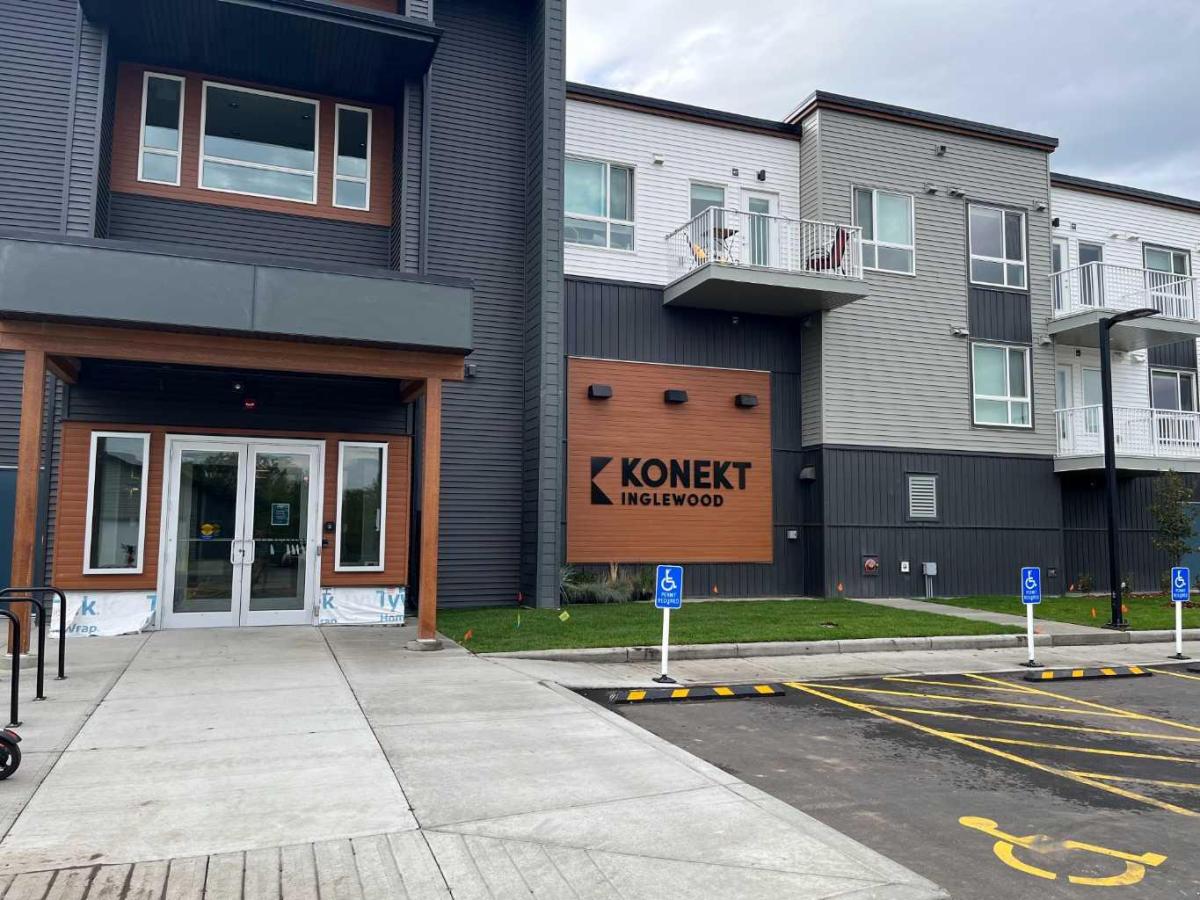 105, 1605 17 Street SE Calgary AB T2G2L7 | MLS #A2331547 MLS #A2331547 image #0