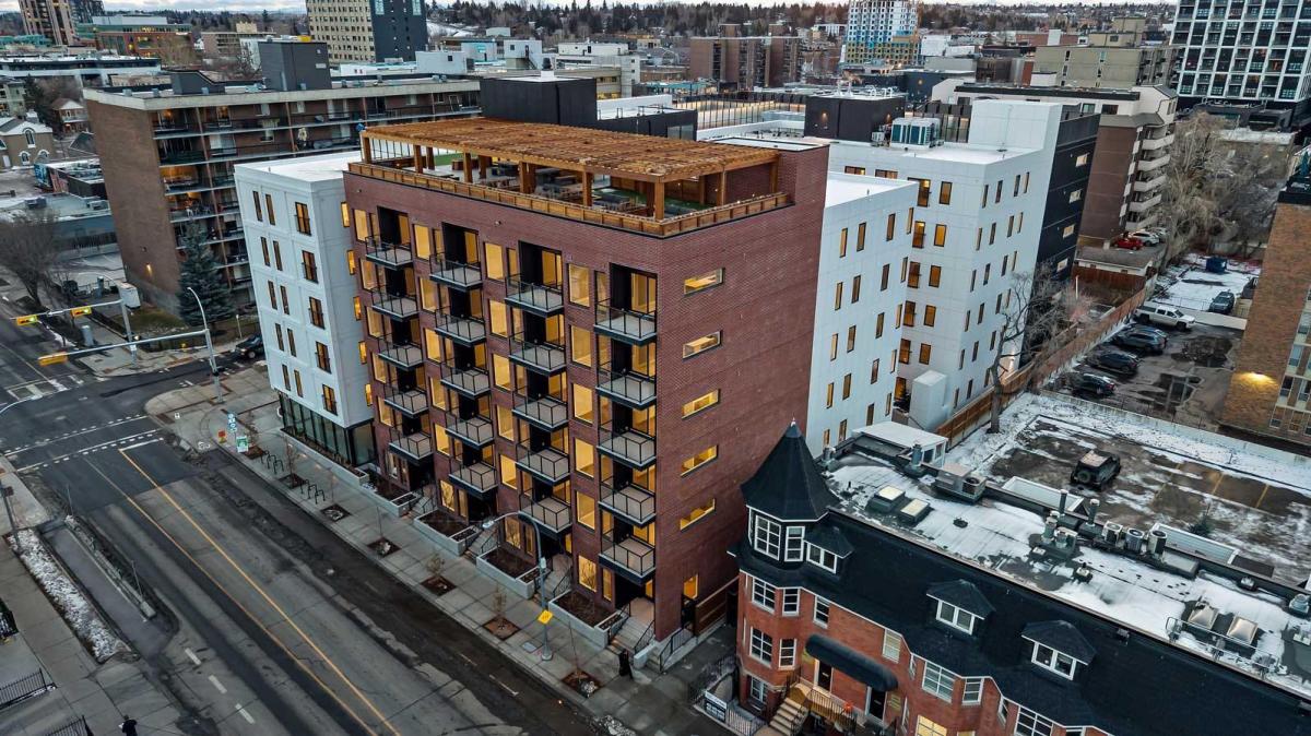 221, 310 15 Avenue SW Calgary AB T2R 1S9 | MLS #A2332097 MLS #A2332097 image #0