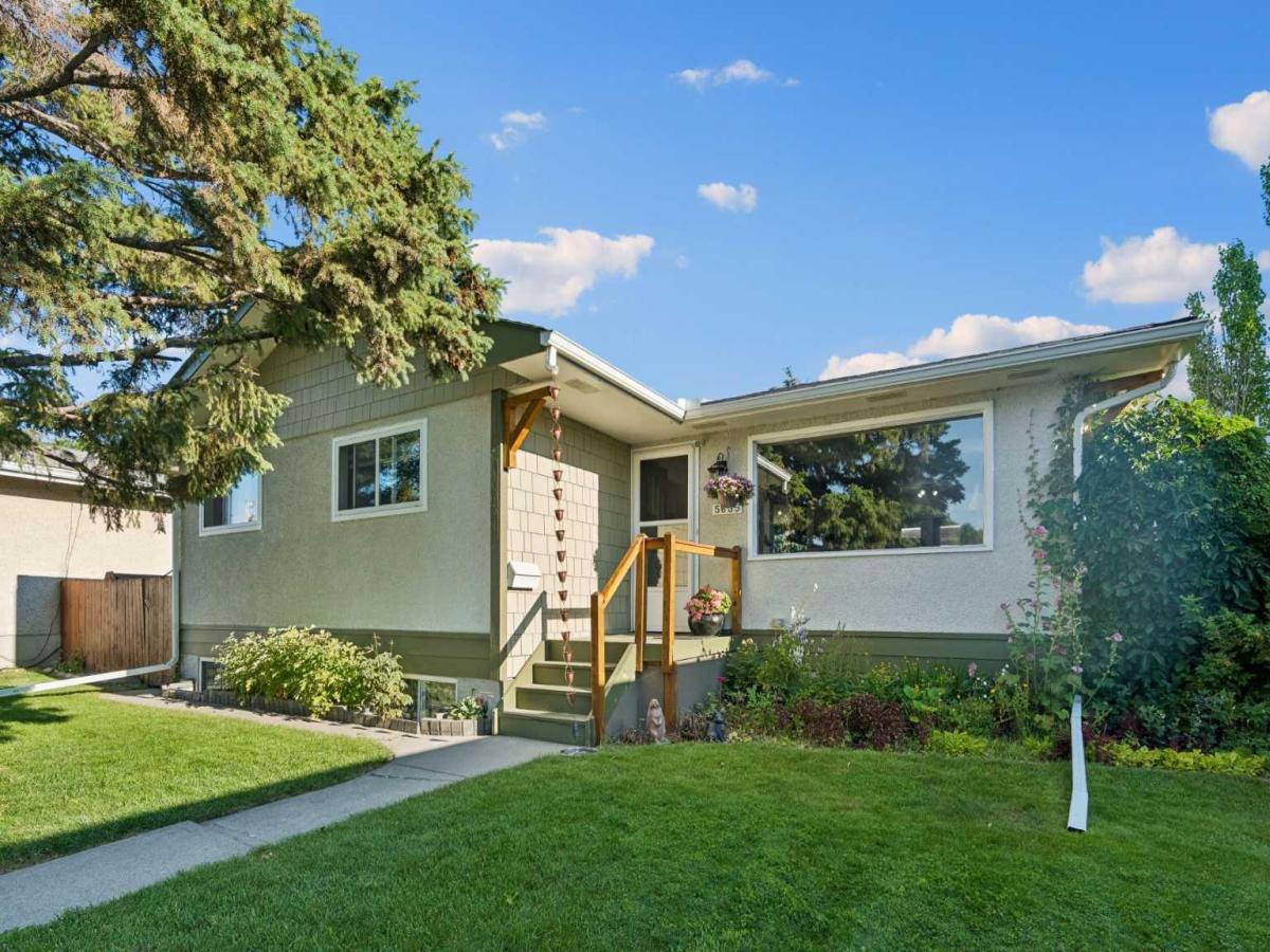 5635 Travis Crescent NE Calgary AB T2K3W1 | MLS #A2335001 MLS #A2335001 image #0