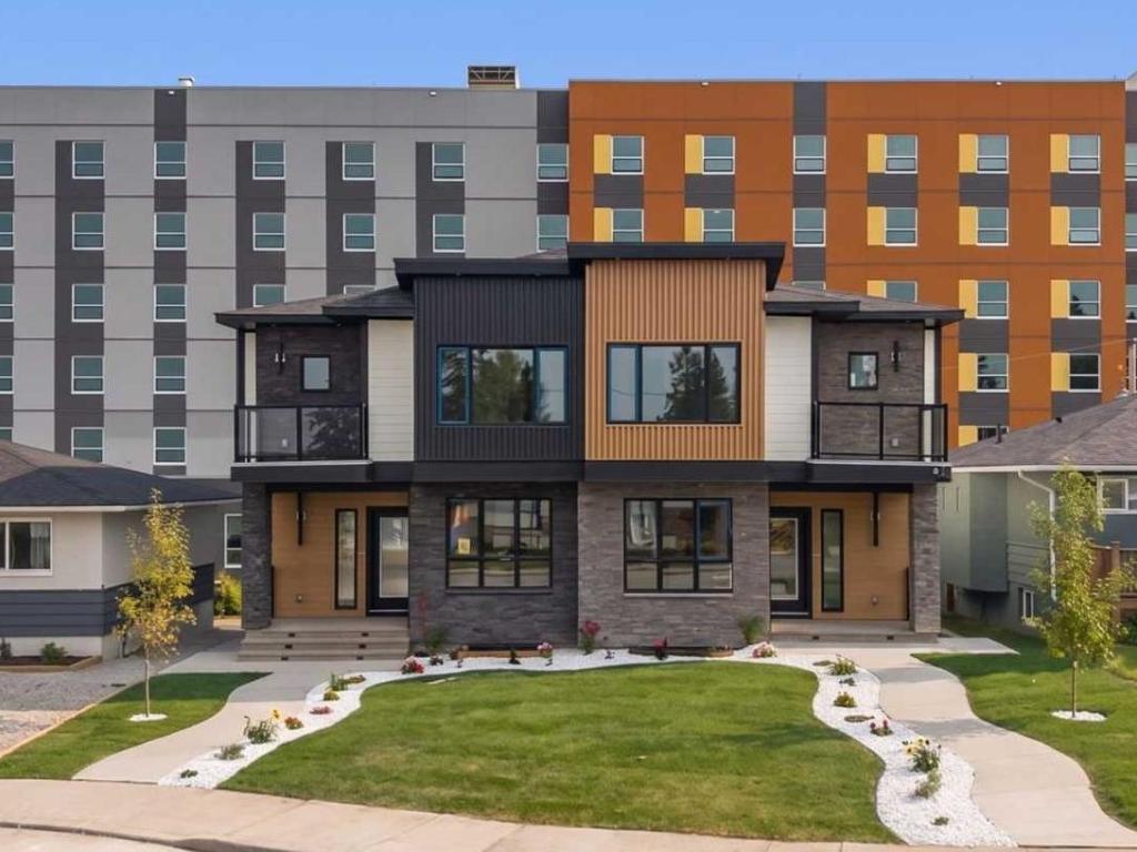 119 42 Avenue NE Calgary AB T2E2N5 | MLS #A2335923 MLS #A2335923 image #0