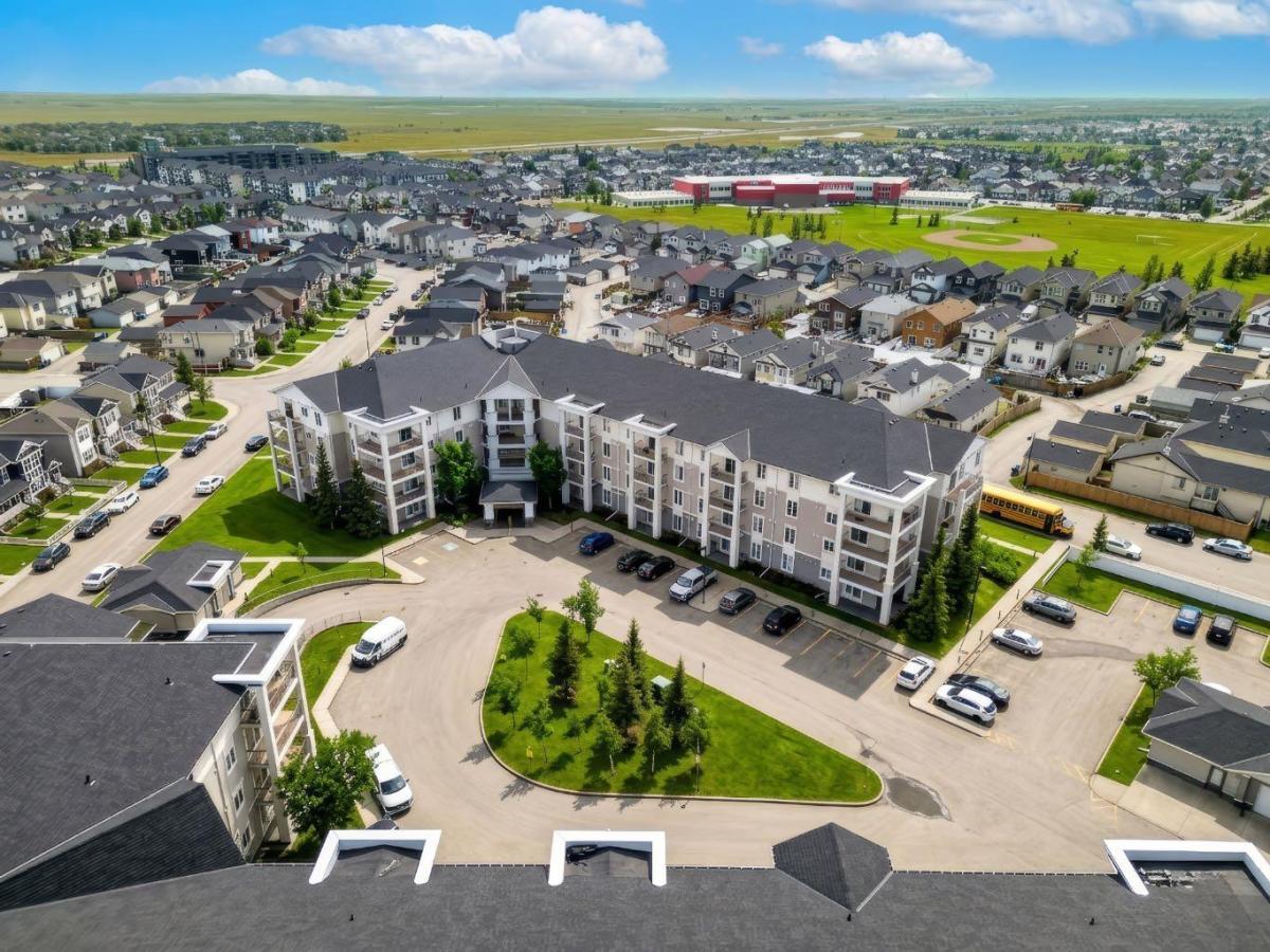 2102, 333 Taravista Drive NE Calgary AB T3J 0H4 | MLS #A2337227 MLS #A2337227 image #0
