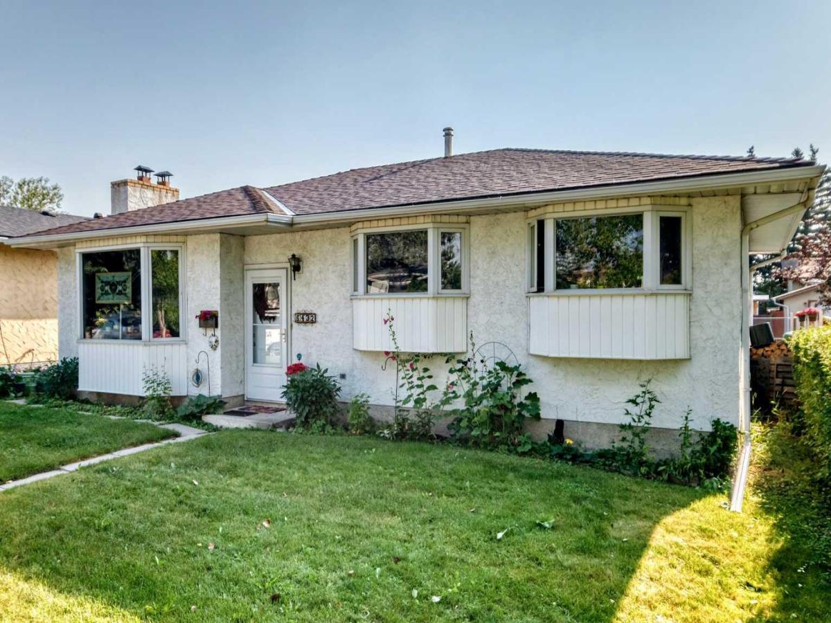 6432 Rundlehorn Drive NE Calgary AB T1Y 2B8 | MLS #A2337769 MLS #A2337769 image #0