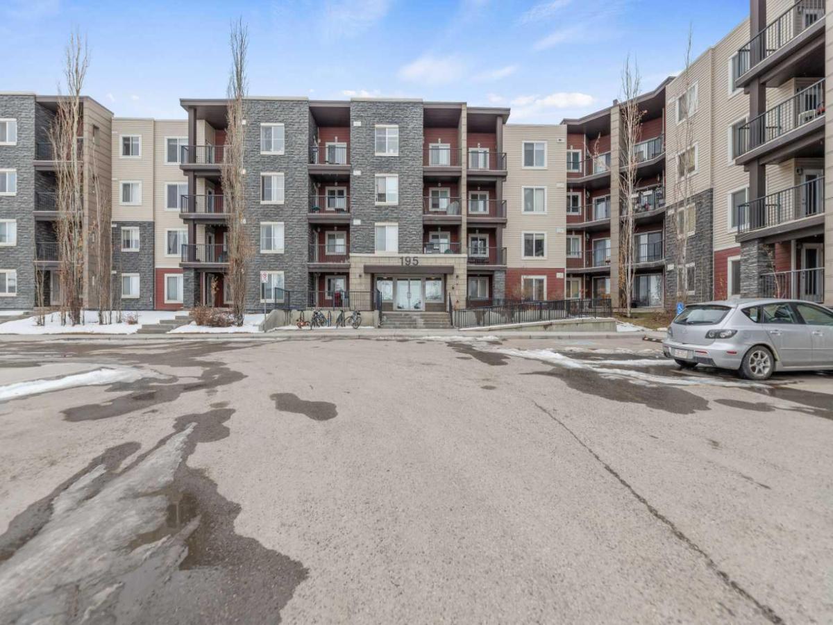 Kincora MLS #A2339185 image #0