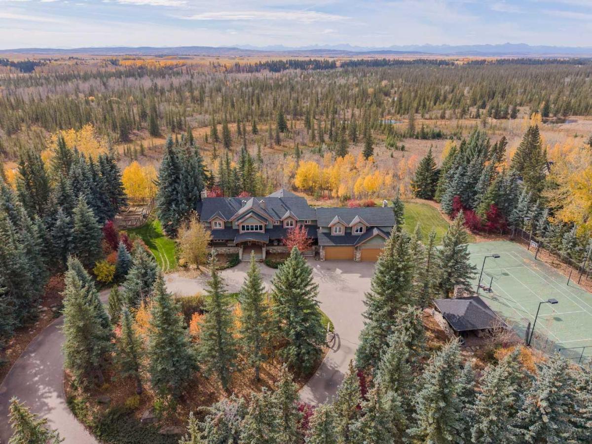 103 Mountain River Estates Rural Rocky View County AB T3Z 3J3 | MLS #A2342218 MLS #A2342218 image #0