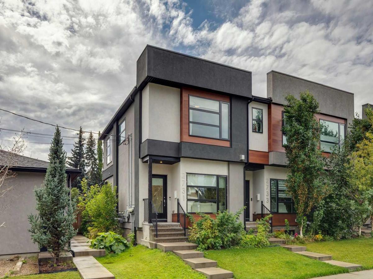 2731 19 Avenue SW Calgary AB T3E 2B9 | MLS #A2342966 MLS #A2342966 image #0