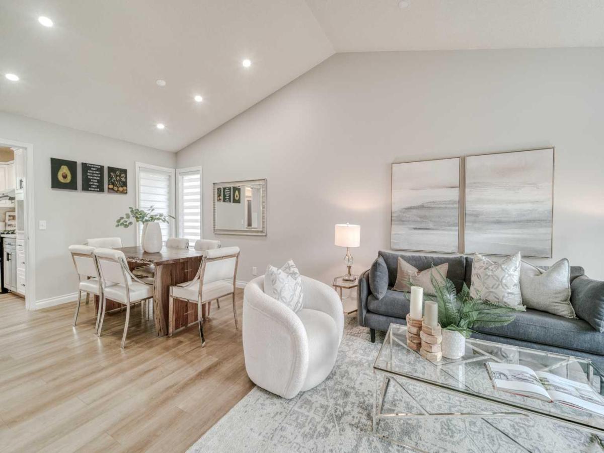 8286 Edgebrook Drive NW Calgary AB T3A 4N1 | MLS #A2343398 MLS #A2343398 image #0