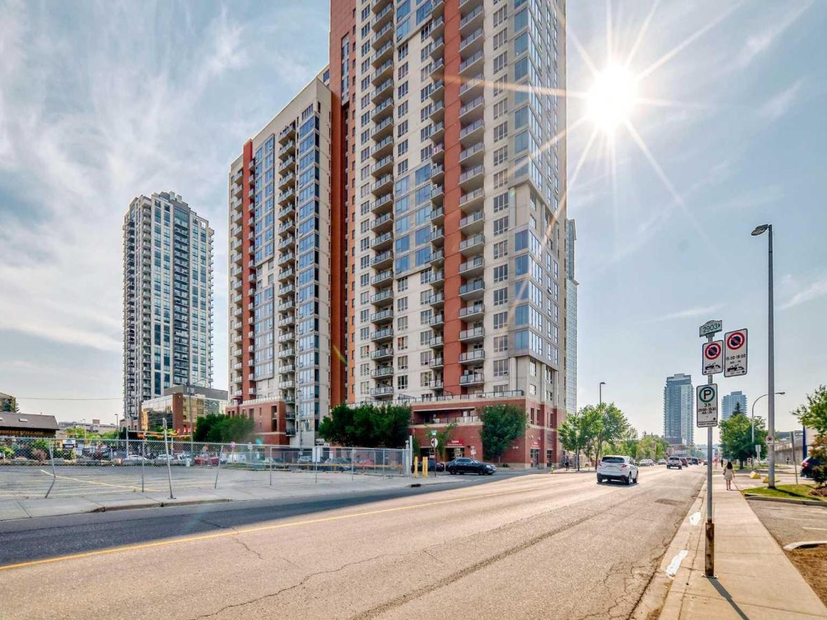 1812, 1053 10 Street SW Calgary AB T2R1S6 | MLS #A2343459 MLS #A2343459 image #0