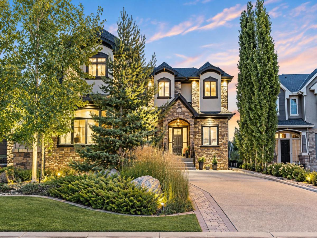 41 Evergreen Mount SW Calgary AB T2Y 0K1 | MLS #A2343889 MLS #A2343889 image #0