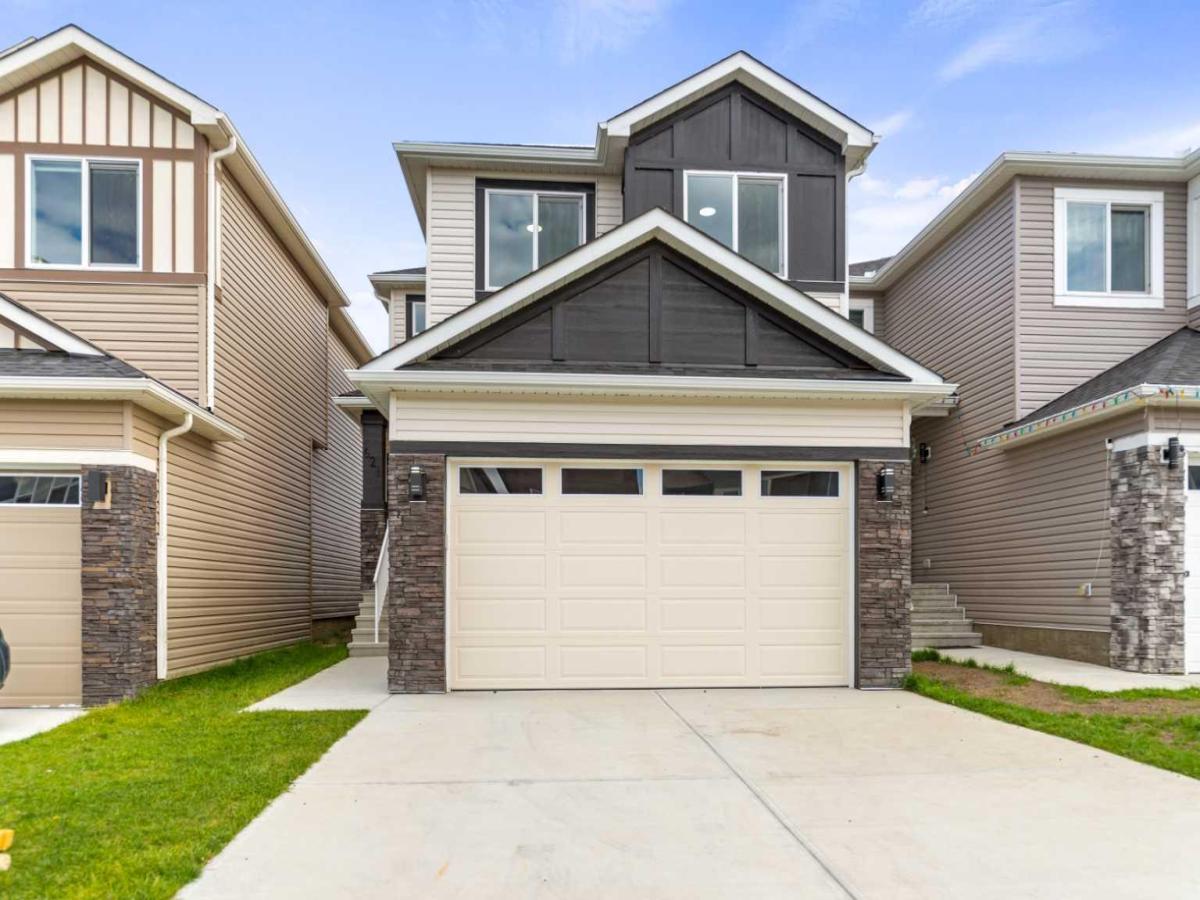 621 corner meadows Way NE Calgary AB T3N 2C5 | MLS #A2345135 MLS #A2345135 image #0