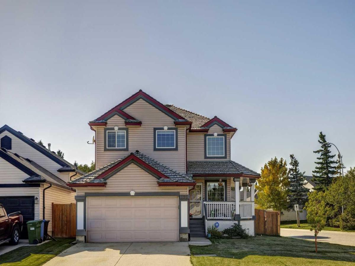 196 Harvest Park Way NE Calgary AB T3K 4B8 | MLS #A2345330 MLS #A2345330 image #0