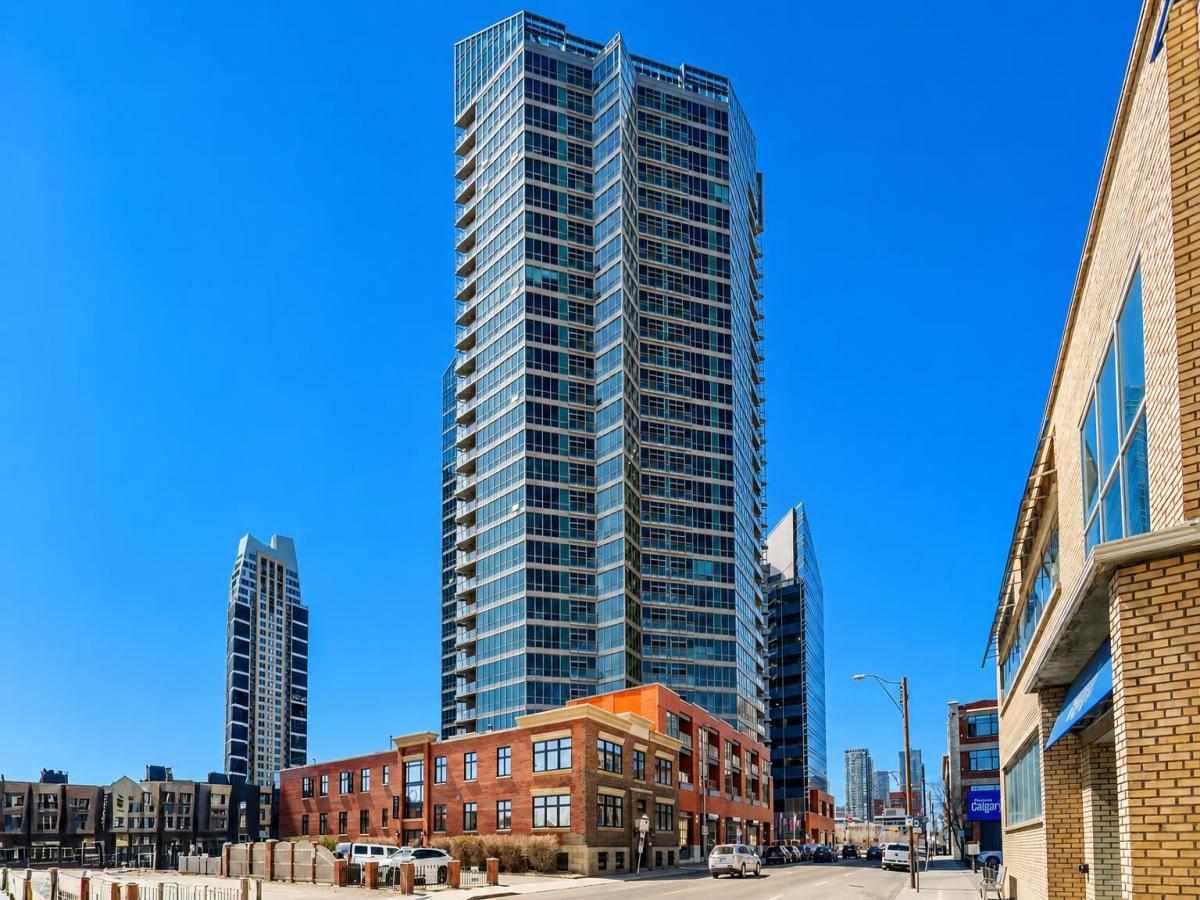 2203, 225 11 Avenue SE Calgary AB T2G 0G3 | MLS #A2346509 MLS #A2346509 image #0