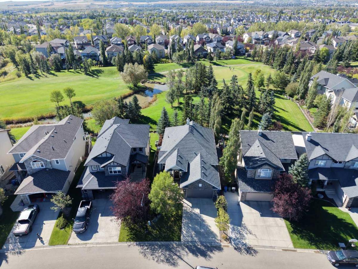 53 Crystal Green Drive Okotoks AB T1S 2N7 | MLS #A2346575 MLS #A2346575 image #0
