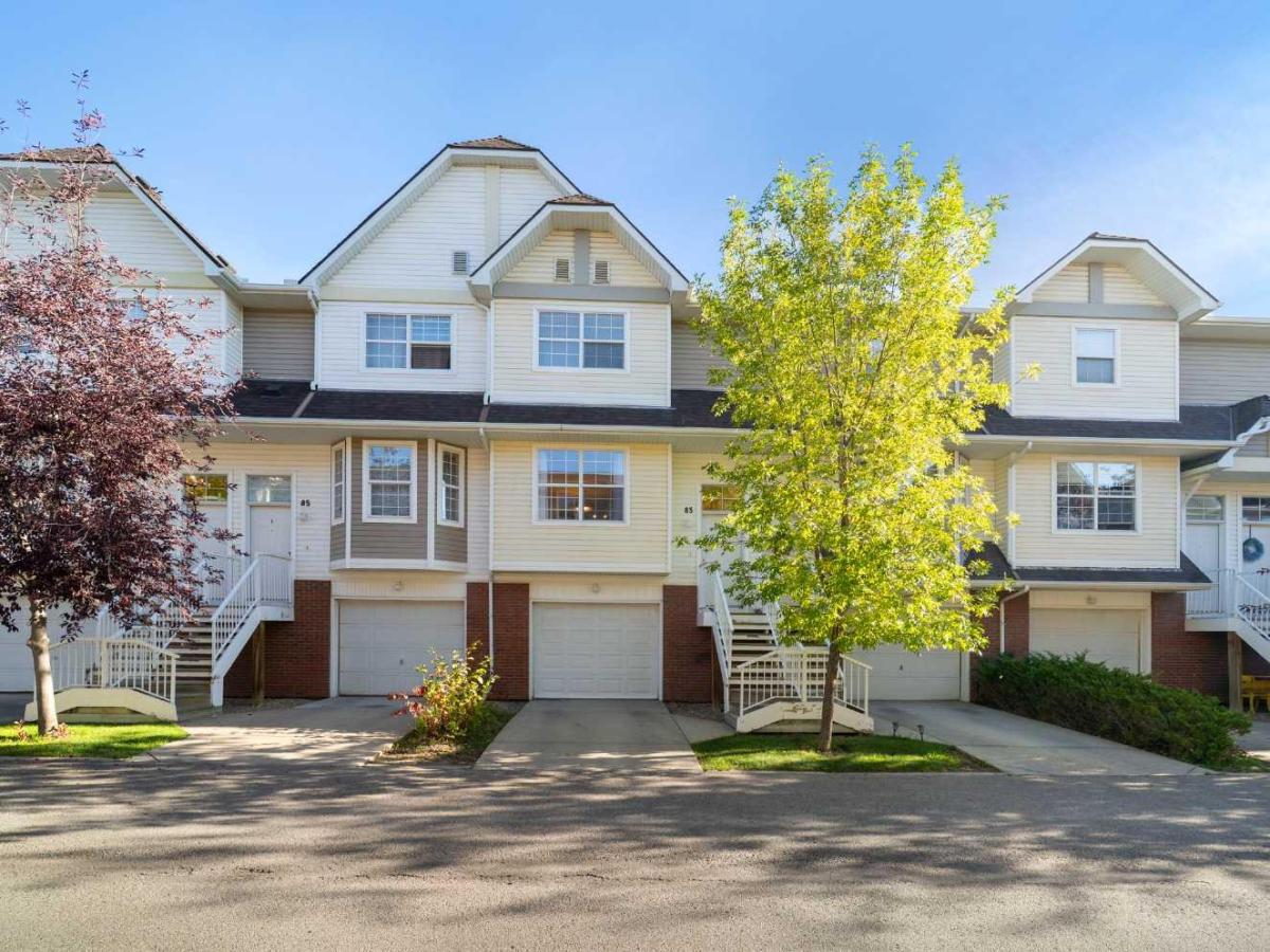 83 Tuscany Springs Gardens NW Calgary AB T3L 2R4 | MLS #A2346733 MLS #A2346733 image #0