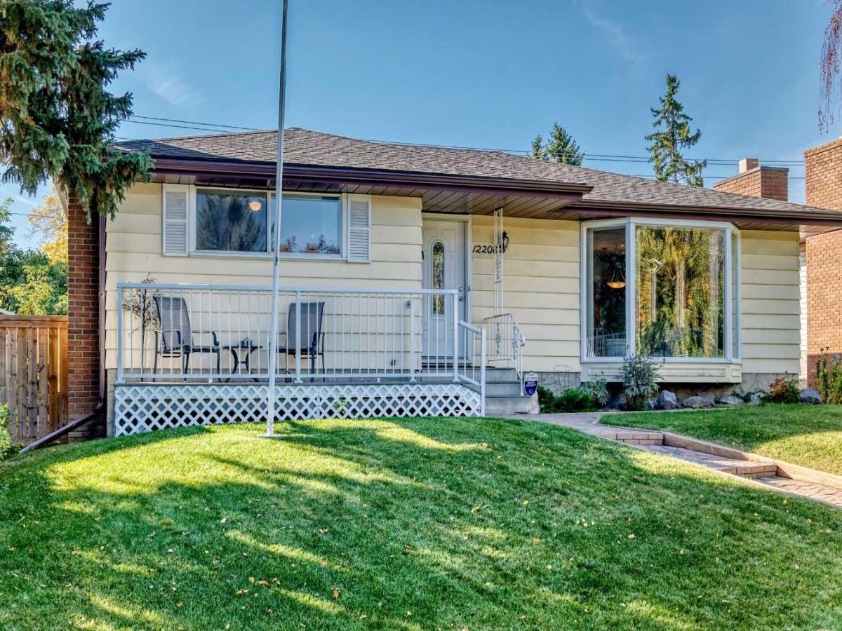 Canyon Meadows MLS #A2347216 image #0