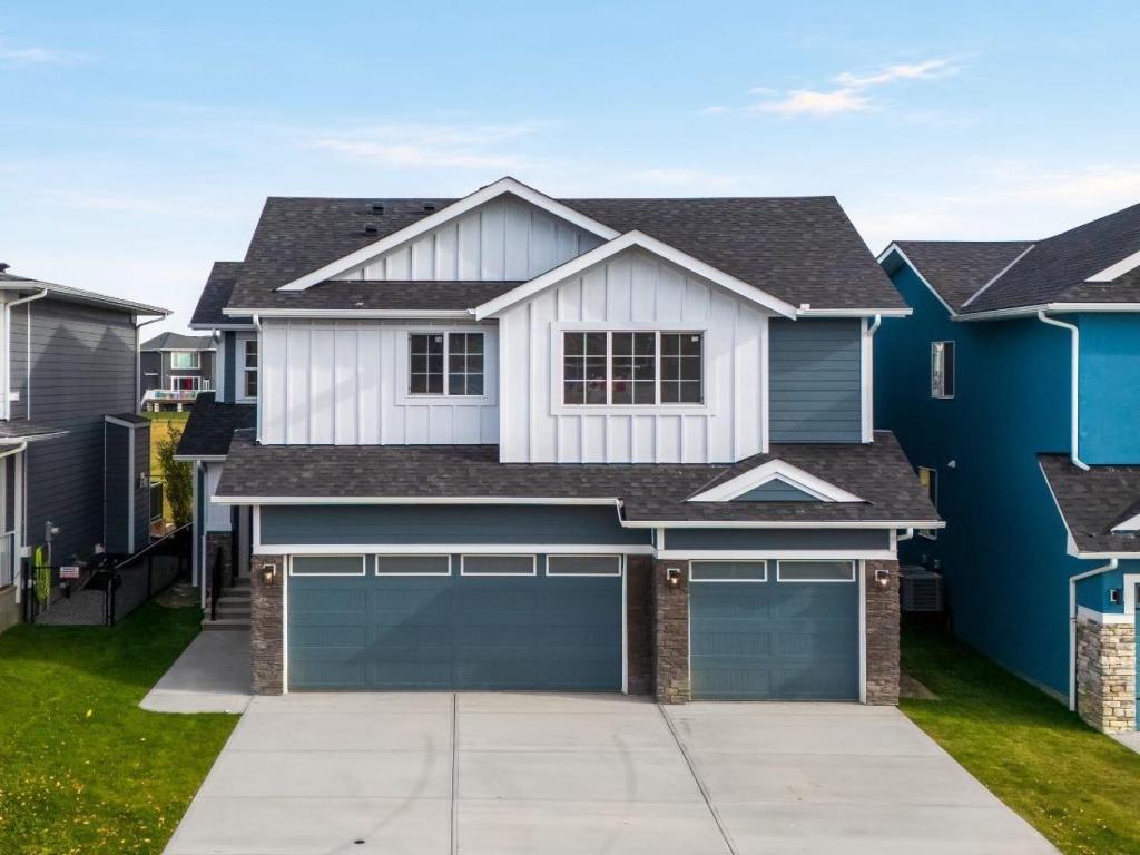 10 Ranchers Meadows Okotoks AB T1S 0P5 | MLS #A2349111 MLS #A2349111 image #0