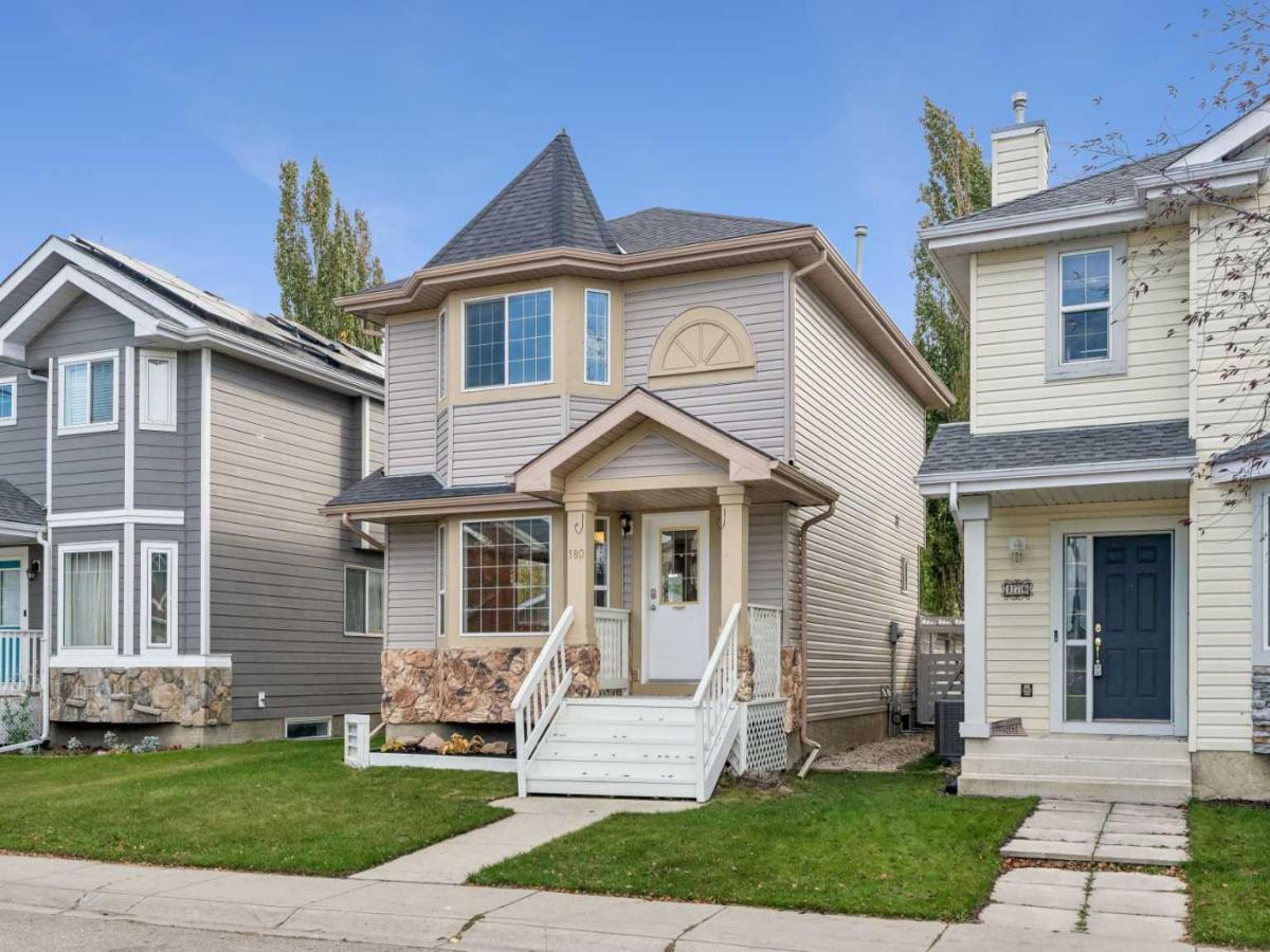 180 Chaparral Ridge Circle SE Calgary AB T2X0Y2 | MLS #A2350026 MLS #A2350026 image #0