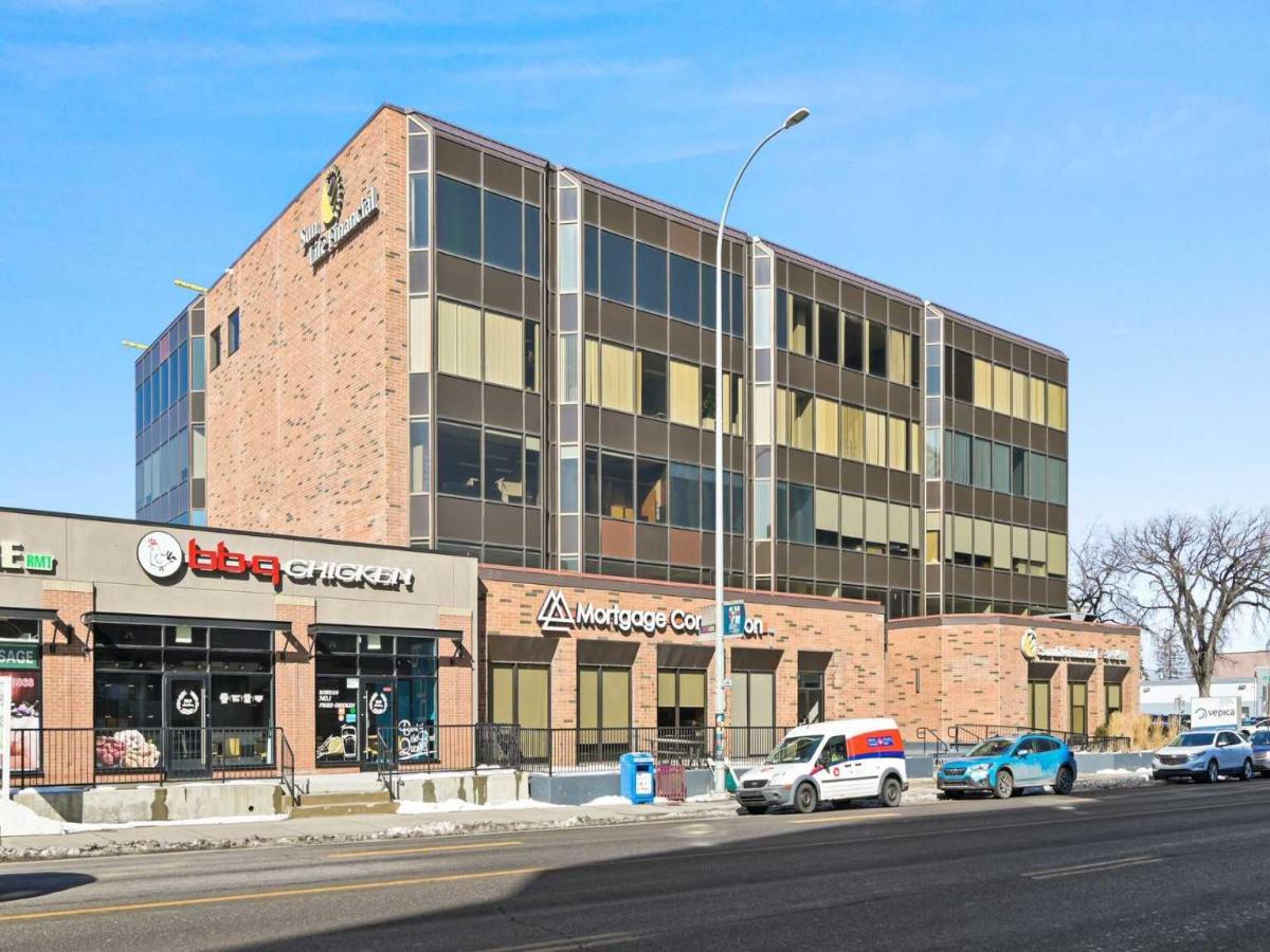 2nd Floor, 1121 Centre Street NW Calgary AB T2E 2P7 | MLS #A2350995 MLS #A2350995 image #0